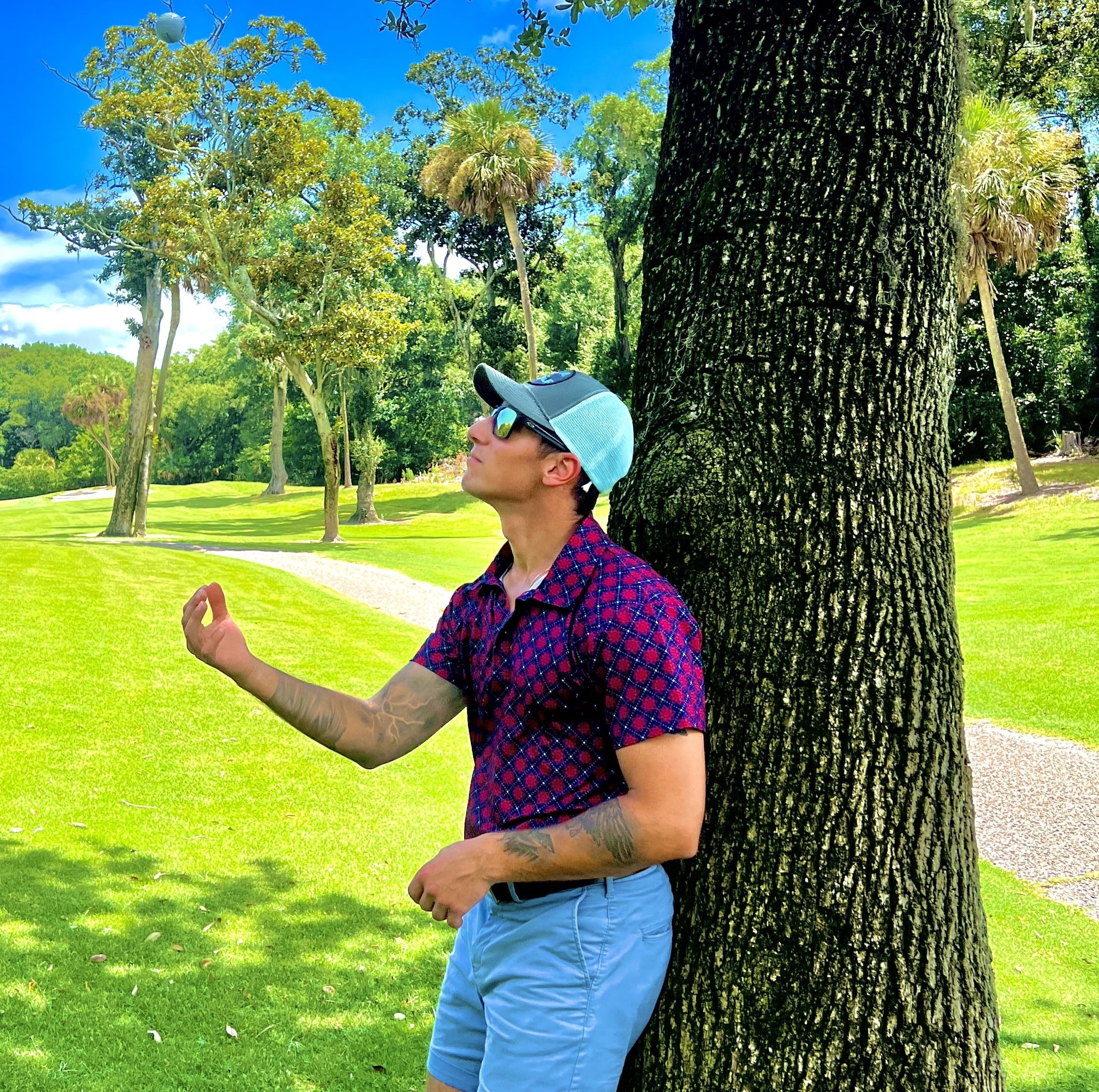 "Red, White, and Bunker" golf top from KEA Golf Apparel